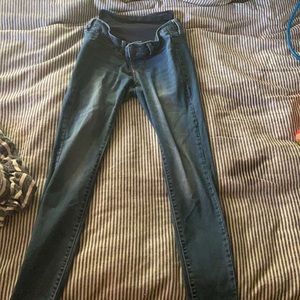 Super skinny maternity jeans